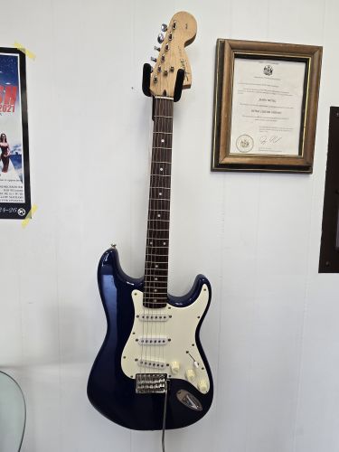 2000 Squier Stratocaster Electric Guitar