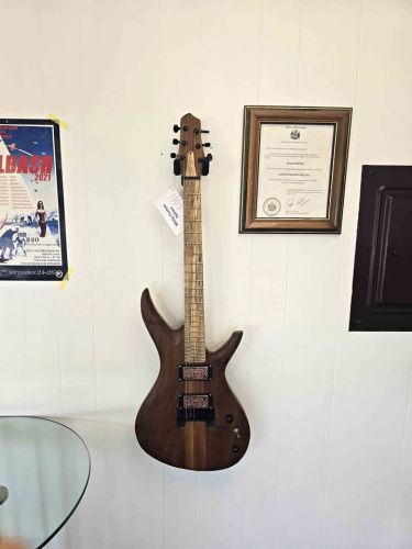 Handcrafted 6-String Electric Guitar