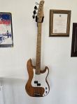 Vintage Natural Wood 4-String Electric Bass Guitar