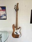 Vintage Natural Wood 4-String Electric Bass Guitar